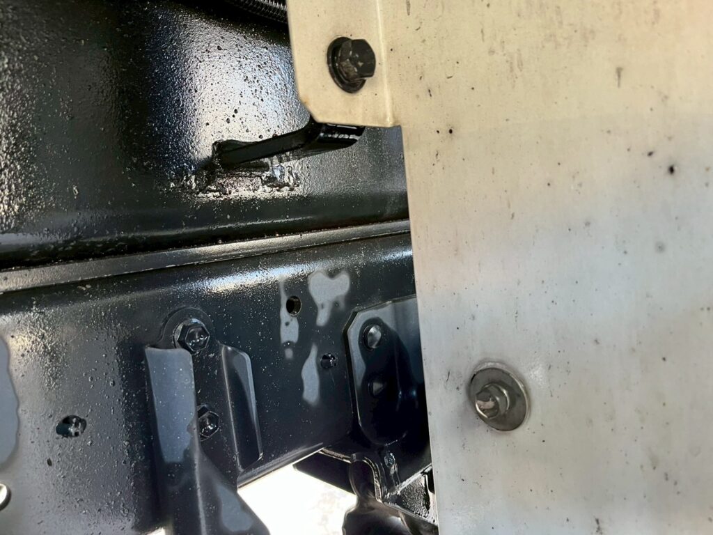 【★北見店★】【平成29年式】日野デュトロ9.9m高所作業車　FRPバケット【お問い合わせは北見店へ～TEL0157-57-7166～】