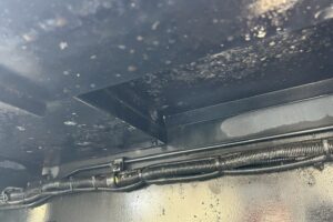 サムネイル: 【★北見店★】【平成29年式】日野デュトロ9.9m高所作業車　FRPバケット【お問い合わせは北見店へ～TEL0157-57-7166～】