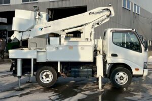 サムネイル: 【★北見店★】【平成29年式】日野デュトロ9.9m高所作業車　FRPバケット【お問い合わせは北見店へ～TEL0157-57-7166～】