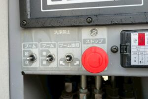 サムネイル: 【★北見店★】【平成29年式】日野デュトロ9.9m高所作業車　FRPバケット【お問い合わせは北見店へ～TEL0157-57-7166～】