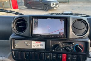 サムネイル: 【★北見店★】【平成29年式】日野デュトロ9.9m高所作業車　FRPバケット【お問い合わせは北見店へ～TEL0157-57-7166～】