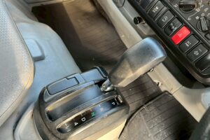 サムネイル: 【★北見店★】【平成29年式】日野デュトロ9.9m高所作業車　FRPバケット【お問い合わせは北見店へ～TEL0157-57-7166～】