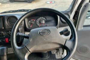 サムネイル: 【★北見店★】【平成29年式】日野デュトロ9.9m高所作業車　FRPバケット【お問い合わせは北見店へ～TEL0157-57-7166～】