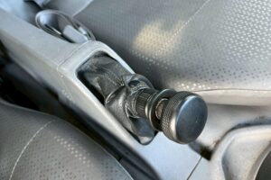 サムネイル: 【★北見店★】【平成29年式】日野デュトロ9.9m高所作業車　FRPバケット【お問い合わせは北見店へ～TEL0157-57-7166～】