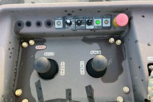 サムネイル: 【★北見店★】【平成29年式】日野デュトロ9.9m高所作業車　FRPバケット【お問い合わせは北見店へ～TEL0157-57-7166～】