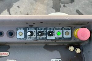 サムネイル: 【★北見店★】【平成29年式】日野デュトロ9.9m高所作業車　FRPバケット【お問い合わせは北見店へ～TEL0157-57-7166～】