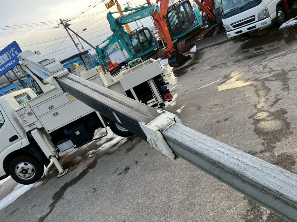 【★北見店★】【平成29年式】日野デュトロ9.9m高所作業車　FRPバケット【お問い合わせは北見店へ～TEL0157-57-7166～】