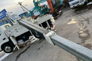 サムネイル: 【★北見店★】【平成29年式】日野デュトロ9.9m高所作業車　FRPバケット【お問い合わせは北見店へ～TEL0157-57-7166～】