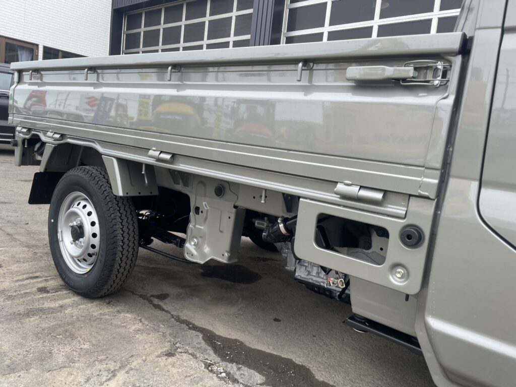 令和7年　キャリイトラック　KCエアコン・パワステ　４WD　オートマ　走行10㎞　車検令和9年9月