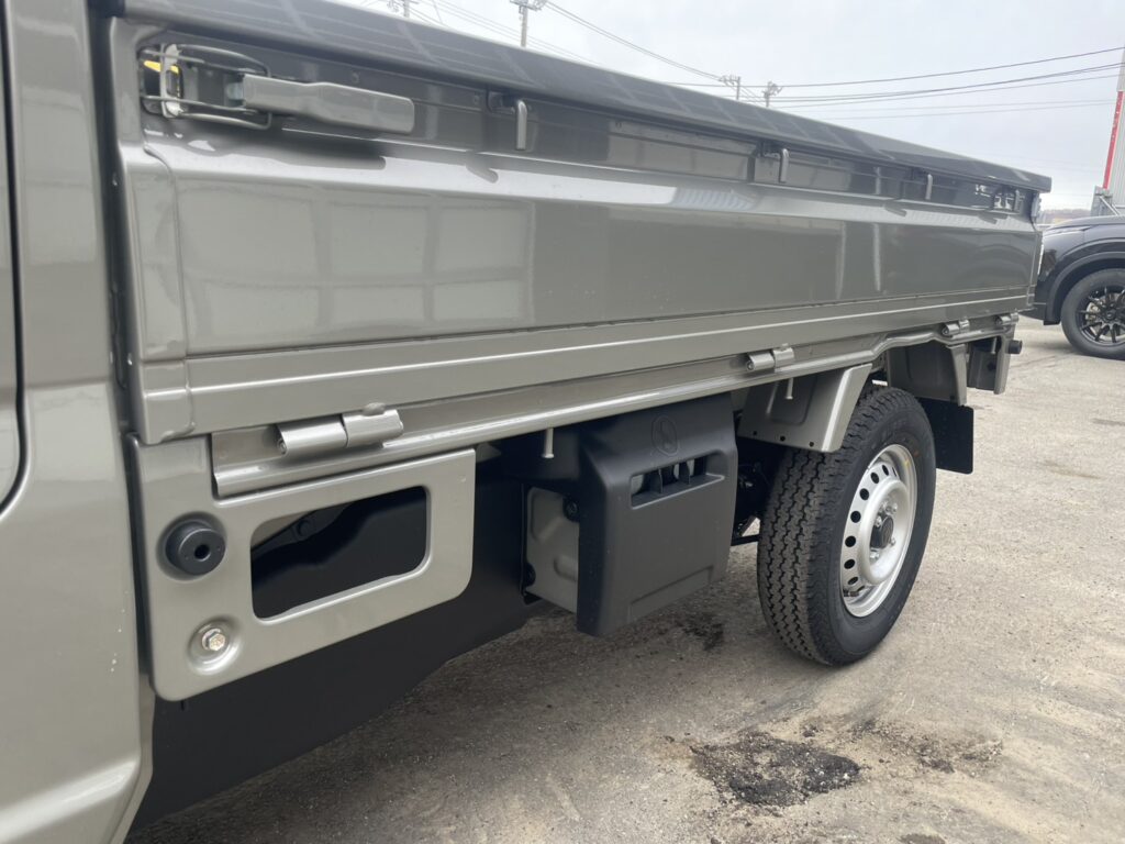 令和7年　キャリイトラック　KCエアコン・パワステ　４WD　オートマ　走行10㎞　車検令和9年9月