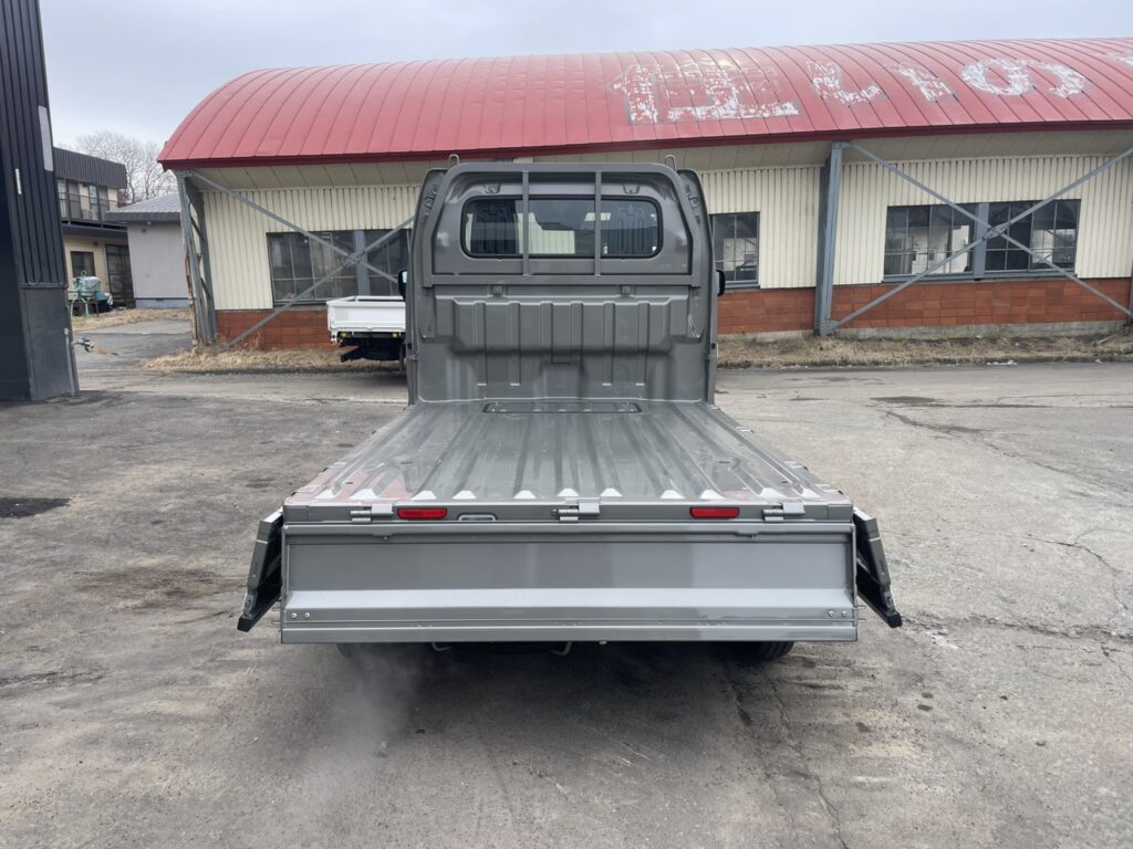 令和7年　キャリイトラック　KCエアコン・パワステ　４WD　オートマ　走行10㎞　車検令和9年9月