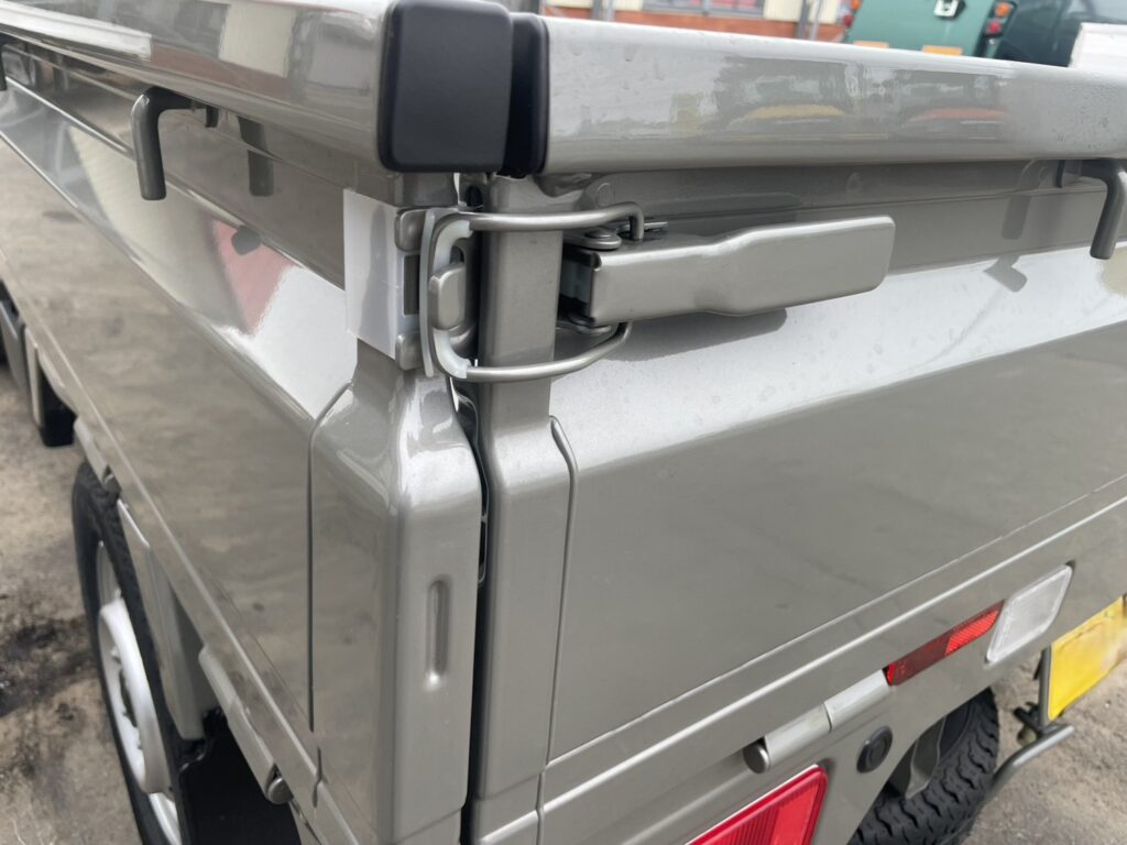 令和7年　キャリイトラック　KCエアコン・パワステ　４WD　オートマ　走行10㎞　車検令和9年9月