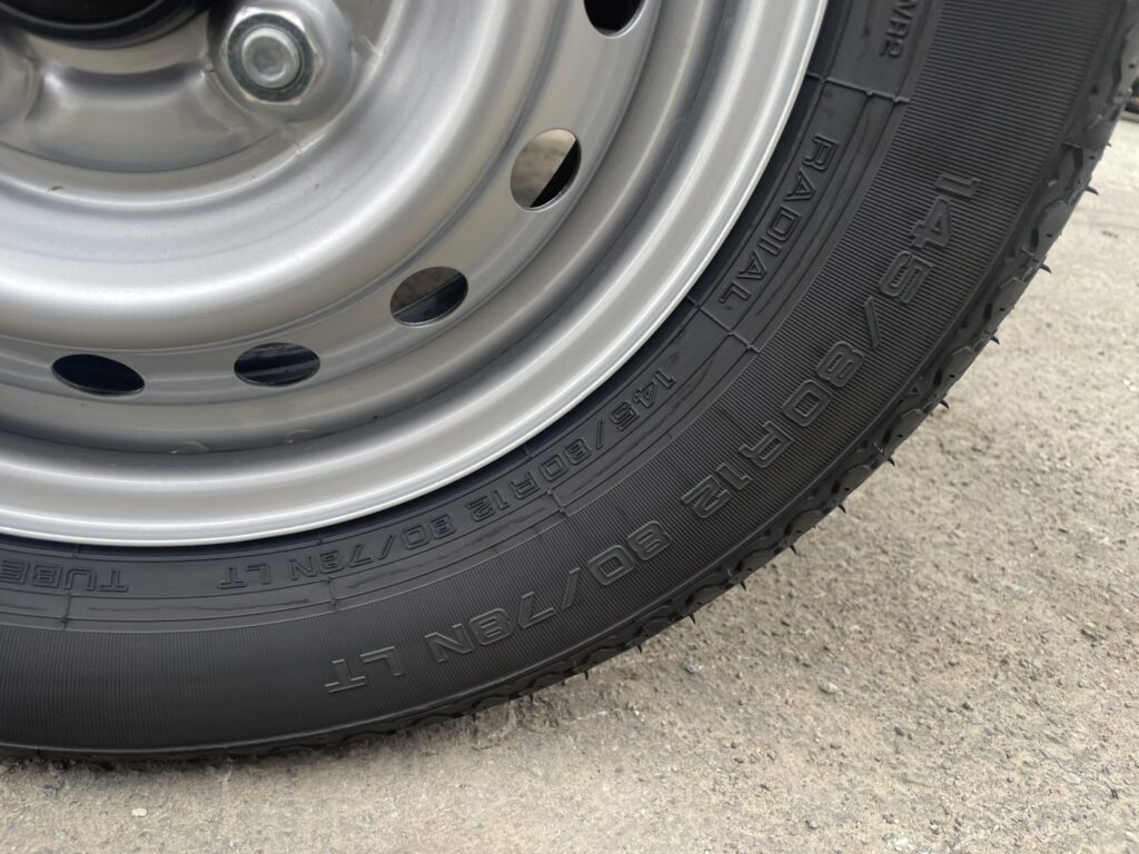 令和7年　キャリイトラック　KCエアコン・パワステ　４WD　オートマ　走行10㎞　車検令和9年9月