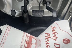 サムネイル: 令和7年　キャリイトラック　KCエアコン・パワステ　４WD　オートマ　走行10㎞　車検令和9年9月