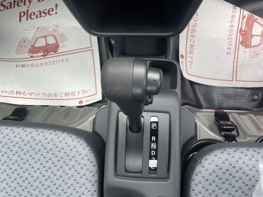 令和7年　キャリイトラック　KCエアコン・パワステ　４WD　オートマ　走行10㎞　車検令和9年9月