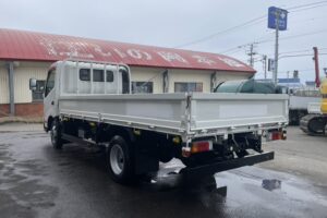 サムネイル: 令和2年　デュトロ2トン平ワイドロング　オートマ　フル装備　走行6.7万キロ　車検1年付