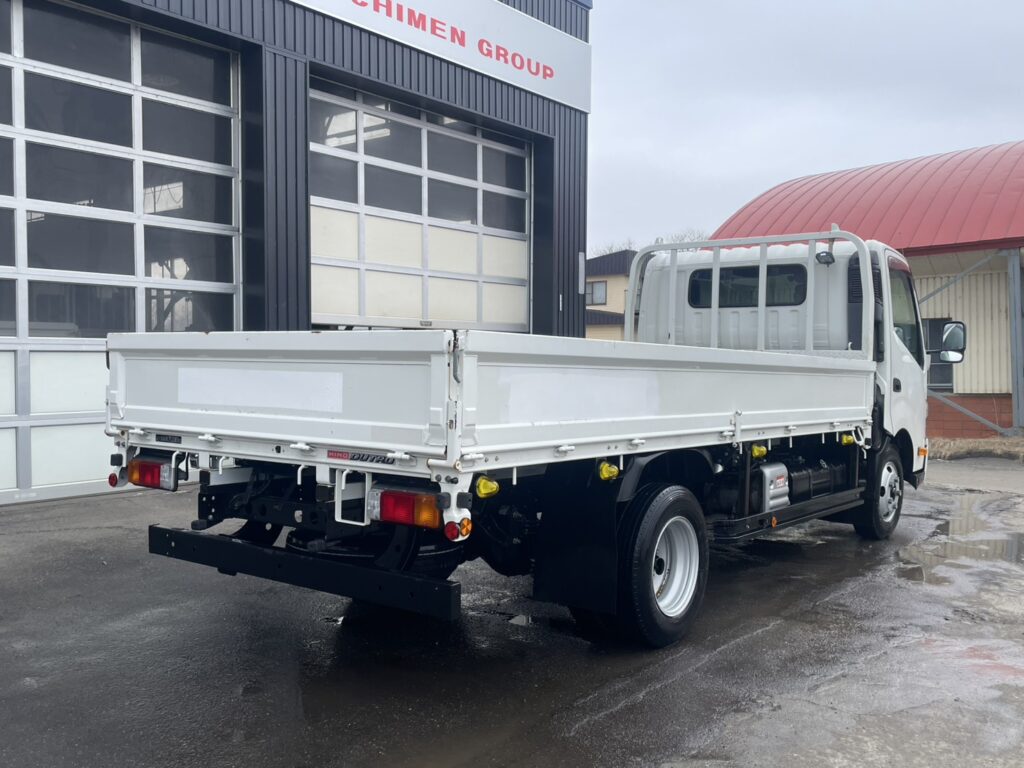 令和2年　デュトロ2トン平ワイドロング　オートマ　フル装備　走行6.7万キロ　車検1年付