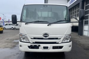 サムネイル: 令和2年　デュトロ2トン平ワイドロング　オートマ　フル装備　走行6.7万キロ　車検1年付