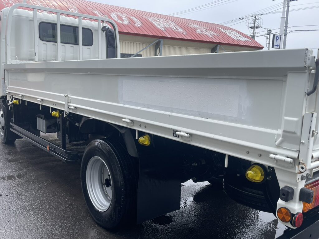 令和2年　デュトロ2トン平ワイドロング　オートマ　フル装備　走行6.7万キロ　車検1年付