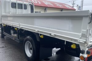 サムネイル: 令和2年　デュトロ2トン平ワイドロング　オートマ　フル装備　走行6.7万キロ　車検1年付