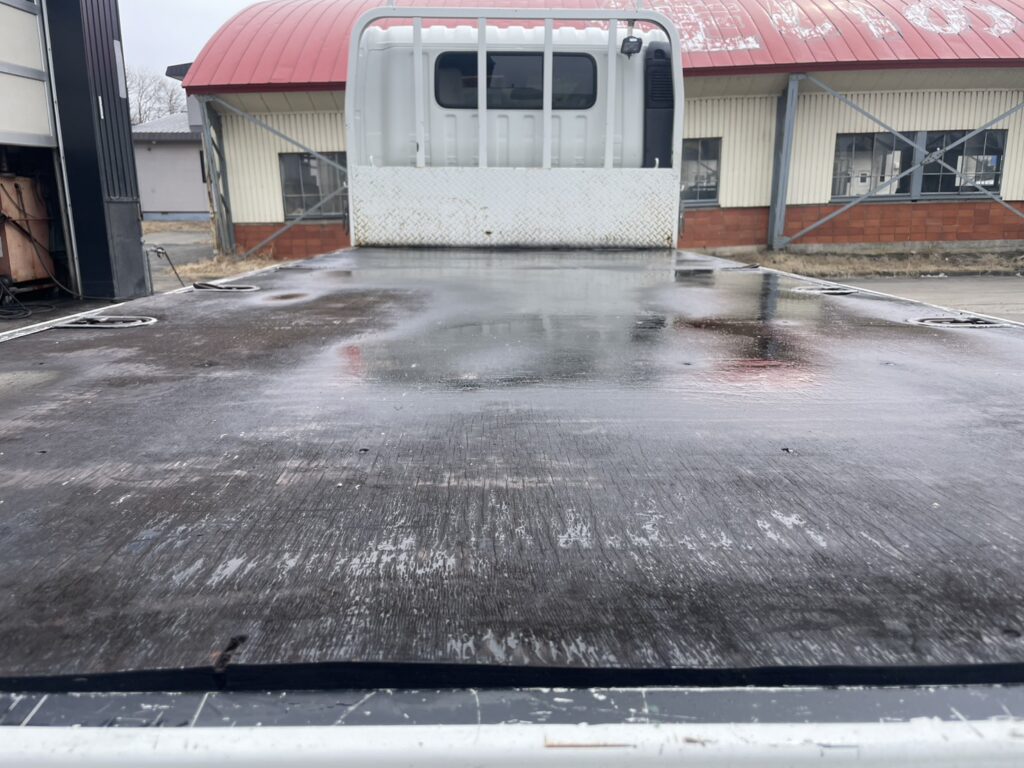 令和2年　デュトロ2トン平ワイドロング　オートマ　フル装備　走行6.7万キロ　車検1年付