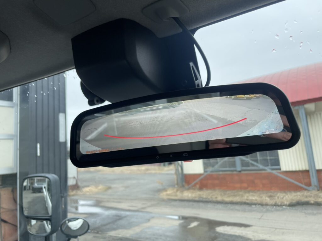 令和2年　デュトロ2トン平ワイドロング　オートマ　フル装備　走行6.7万キロ　車検1年付