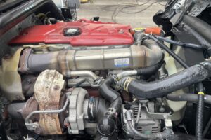 サムネイル: 令和2年　デュトロ2トン平ワイドロング　オートマ　フル装備　走行6.7万キロ　車検1年付