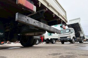 サムネイル: 【★北見店★】【平成25年式】日野デュトロ2t平　ワイドロング　【お問い合わせは北見店へ～TEL0157-57-7166～】