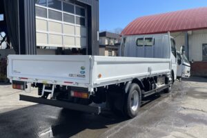 サムネイル: 令和2年　アトラス2トン平ロング4WD　車検令和8年12月　走行16.4万キロ　特殊シフト