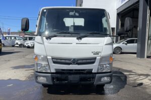 サムネイル: 令和2年　アトラス2トン平ロング4WD　車検令和8年12月　走行16.4万キロ　特殊シフト