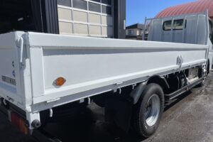 サムネイル: 令和2年　アトラス2トン平ロング4WD　車検令和8年12月　走行16.4万キロ　特殊シフト