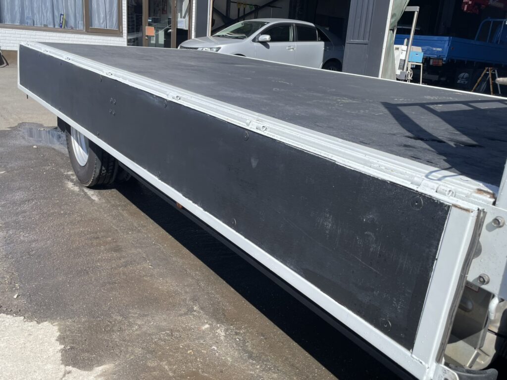 令和2年　アトラス2トン平ロング4WD　車検令和8年12月　走行16.4万キロ　特殊シフト