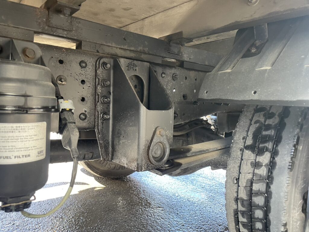 令和2年　アトラス2トン平ロング4WD　車検令和8年12月　走行16.4万キロ　特殊シフト