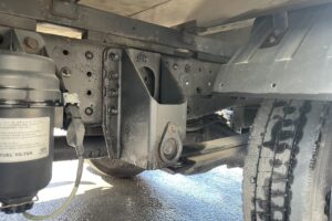 サムネイル: 令和2年　アトラス2トン平ロング4WD　車検令和8年12月　走行16.4万キロ　特殊シフト