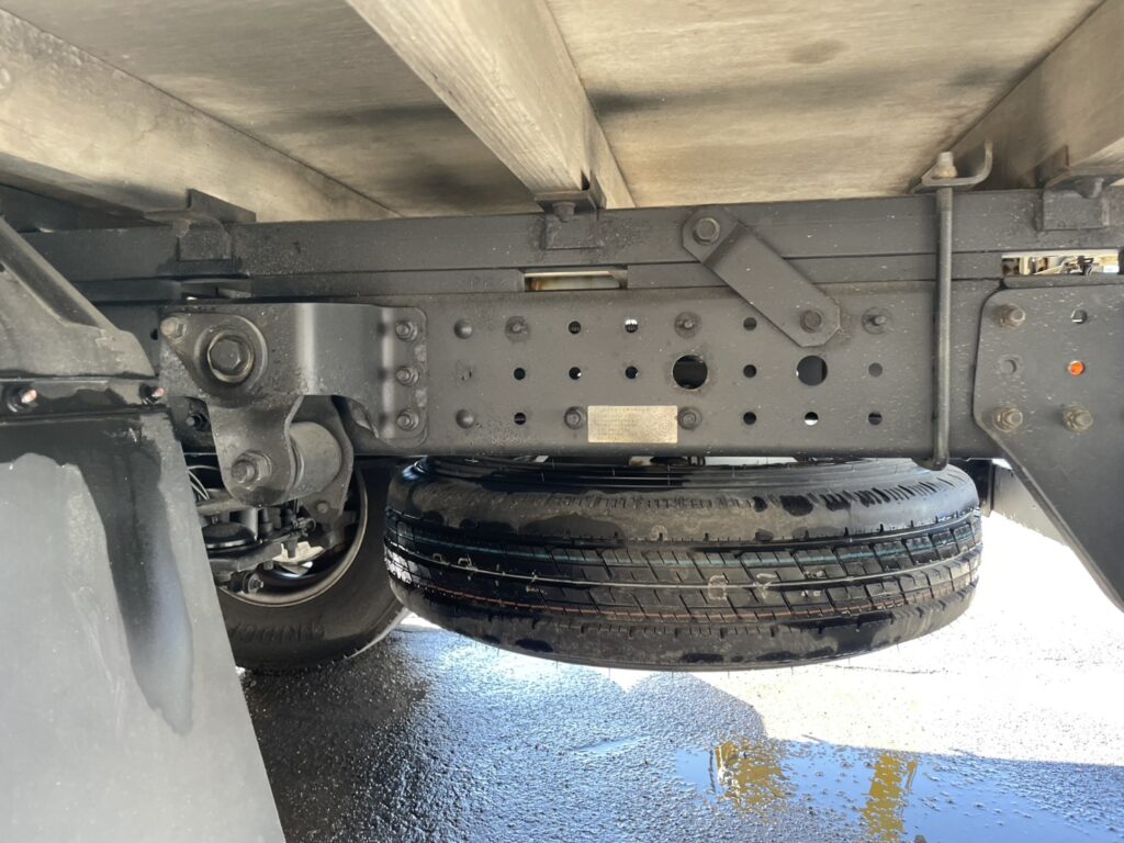 令和2年　アトラス2トン平ロング4WD　車検令和8年12月　走行16.4万キロ　特殊シフト