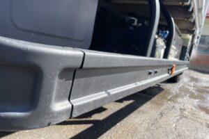 サムネイル: 令和2年　アトラス2トン平ロング4WD　車検令和8年12月　走行16.4万キロ　特殊シフト