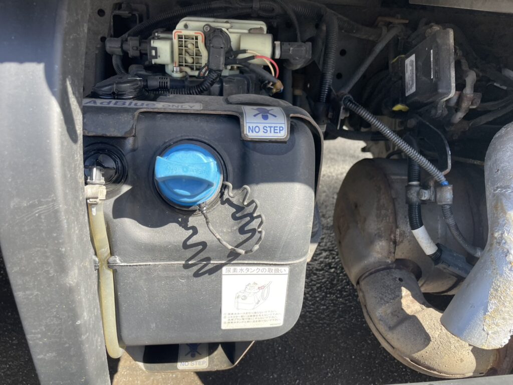 令和2年　アトラス2トン平ロング4WD　車検令和8年12月　走行16.4万キロ　特殊シフト