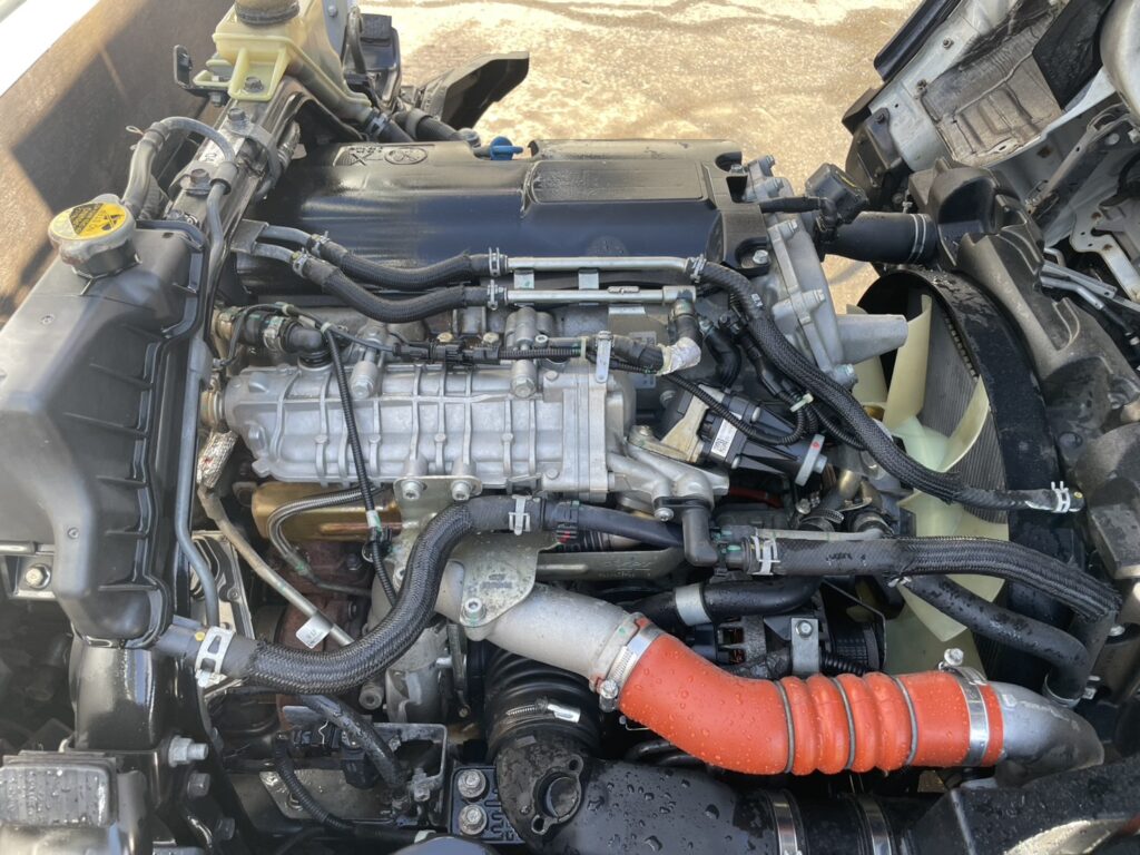 令和2年　アトラス2トン平ロング4WD　車検令和8年12月　走行16.4万キロ　特殊シフト