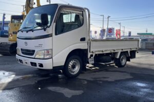 平成13年　トヨエース1.1トン平４WD　エアコン　パワステ　5MT　車検1年付