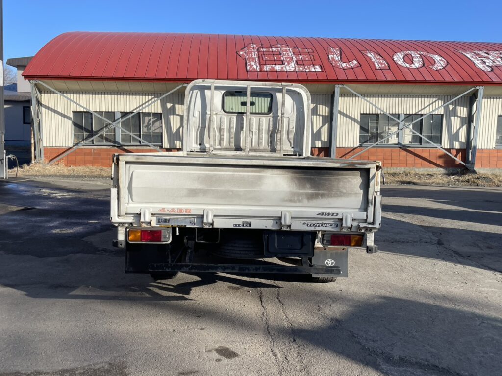 平成13年　トヨエース1.1トン平４WD　エアコン　パワステ　5MT　車検1年付