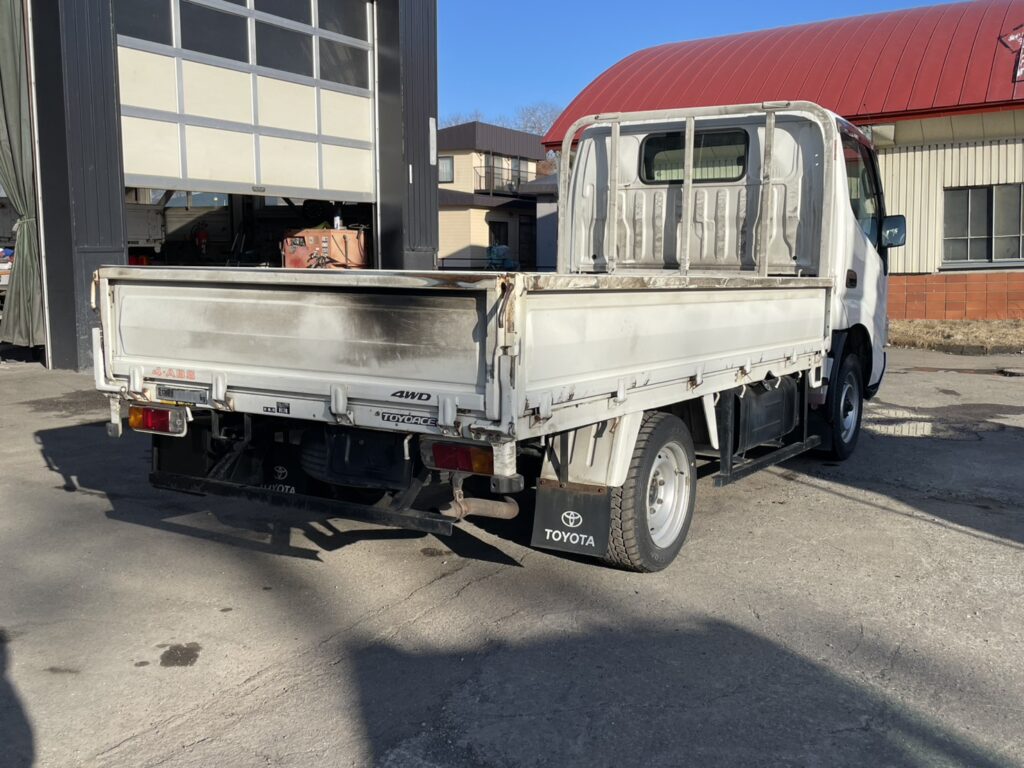 平成13年　トヨエース1.1トン平４WD　エアコン　パワステ　5MT　車検1年付