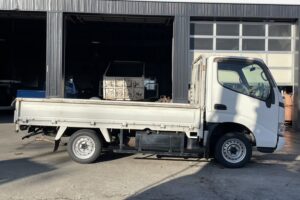 サムネイル: 平成13年　トヨエース1.1トン平４WD　エアコン　パワステ　5MT　車検1年付