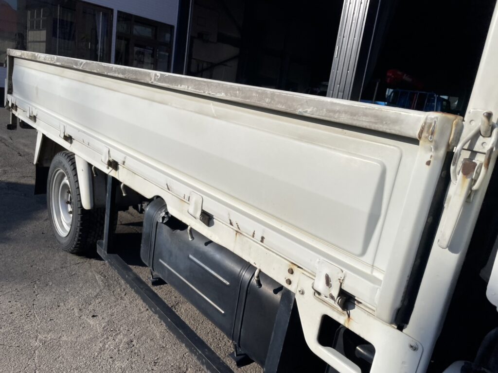 平成13年　トヨエース1.1トン平４WD　エアコン　パワステ　5MT　車検1年付