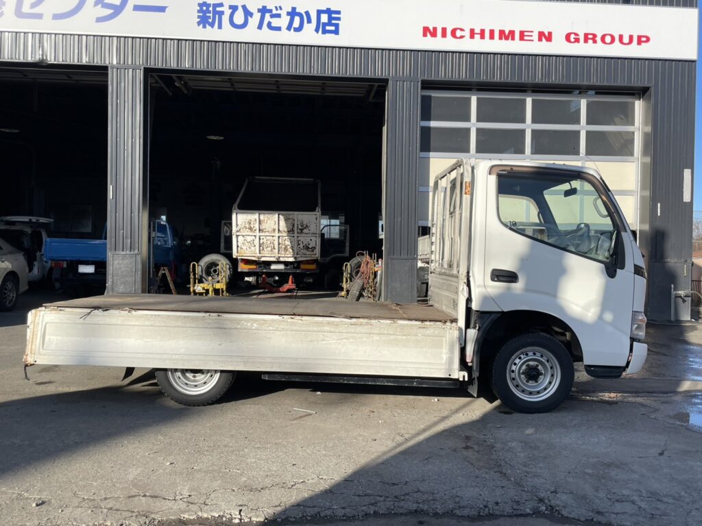 平成13年　トヨエース1.1トン平４WD　エアコン　パワステ　5MT　車検1年付