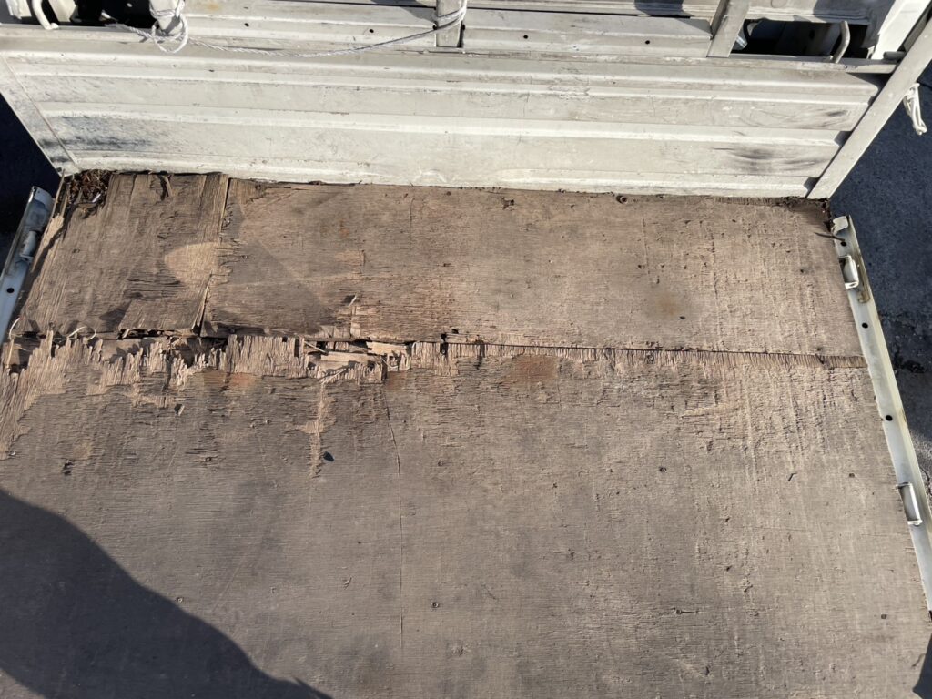 平成13年　トヨエース1.1トン平４WD　エアコン　パワステ　5MT　車検1年付