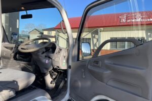 サムネイル: 平成13年　トヨエース1.1トン平４WD　エアコン　パワステ　5MT　車検1年付