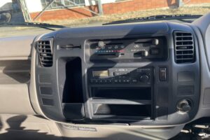 サムネイル: 平成13年　トヨエース1.1トン平４WD　エアコン　パワステ　5MT　車検1年付