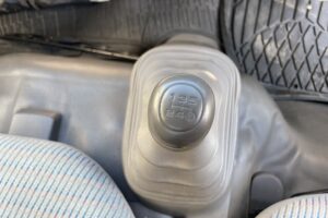 サムネイル: 平成13年　トヨエース1.1トン平４WD　エアコン　パワステ　5MT　車検1年付