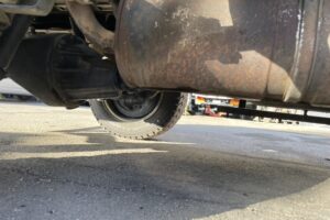 サムネイル: 平成13年　トヨエース1.1トン平４WD　エアコン　パワステ　5MT　車検1年付