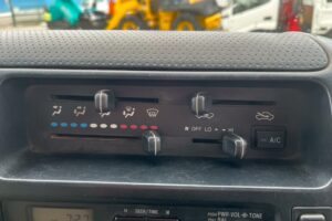 サムネイル: 【★北見店★】【平成16年式】トヨタ　ダイナ４トンダンプ